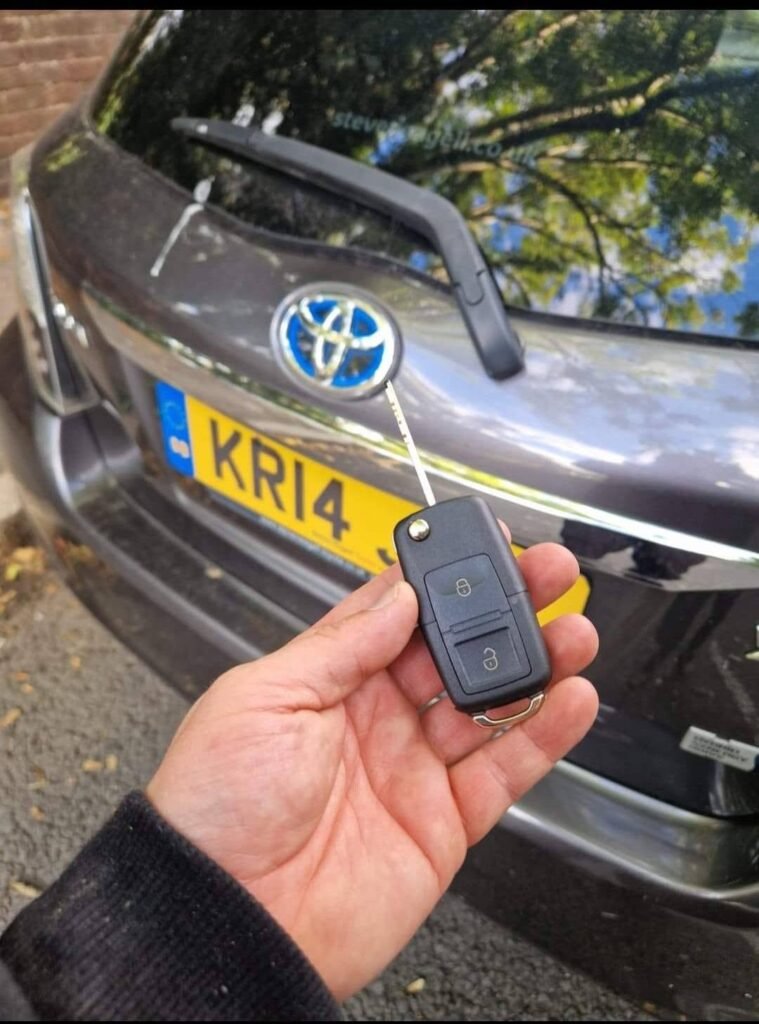 High security cut laser keys